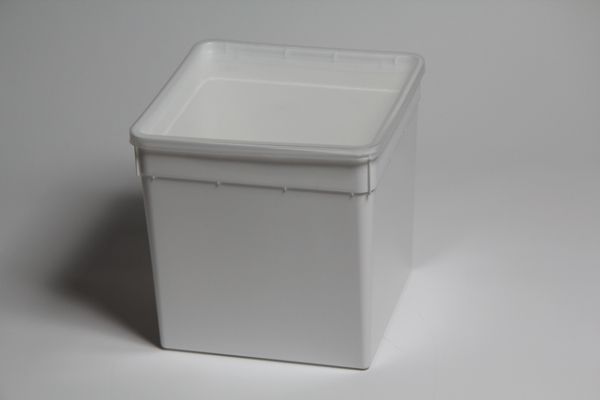 Kunststoffbox weiß , hoch (18,5x18,5x19 cm) Deckel transparent